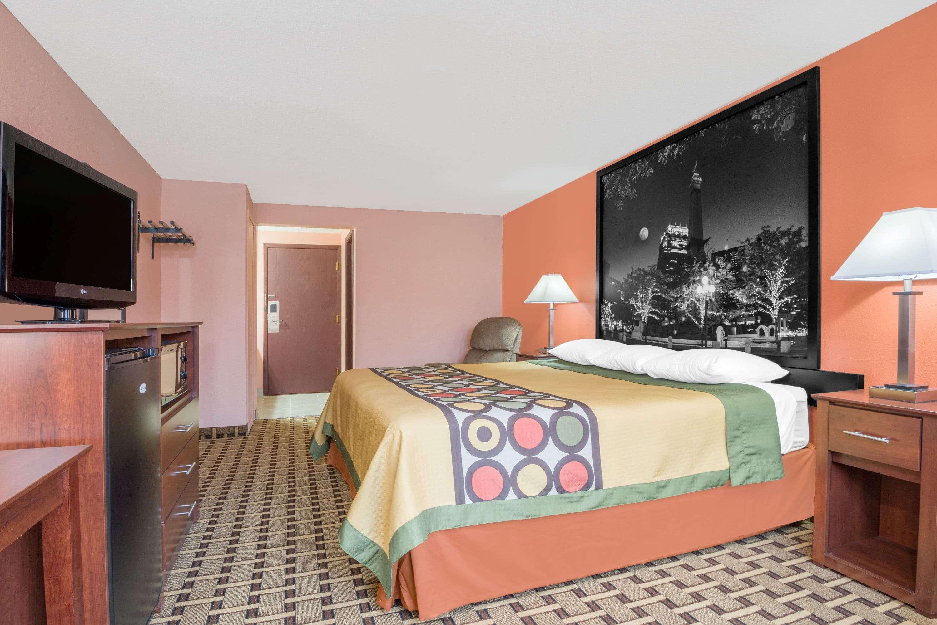 Super 8 By Wyndham Shelbyville Bagian luar foto