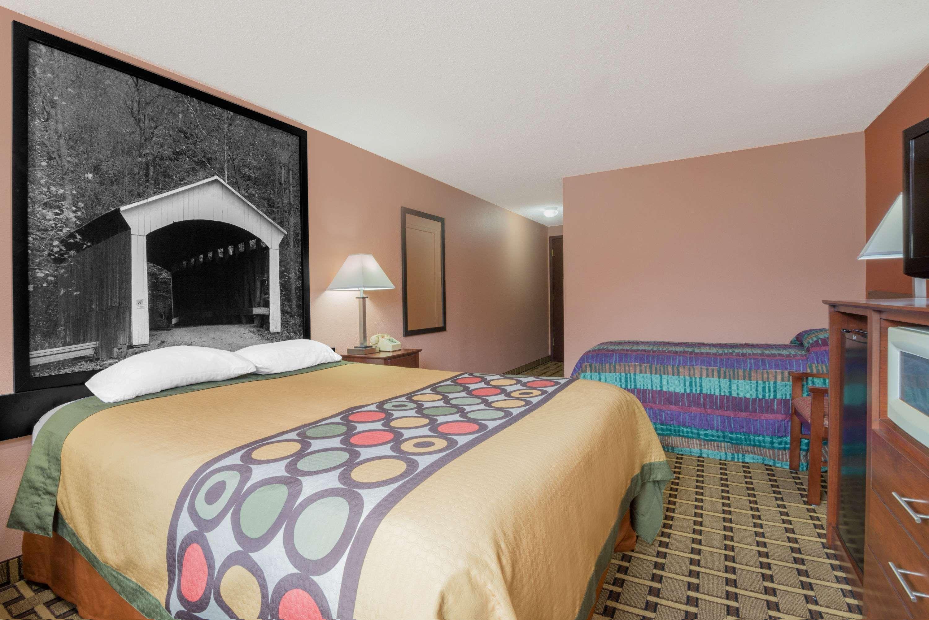Super 8 By Wyndham Shelbyville Bagian luar foto
