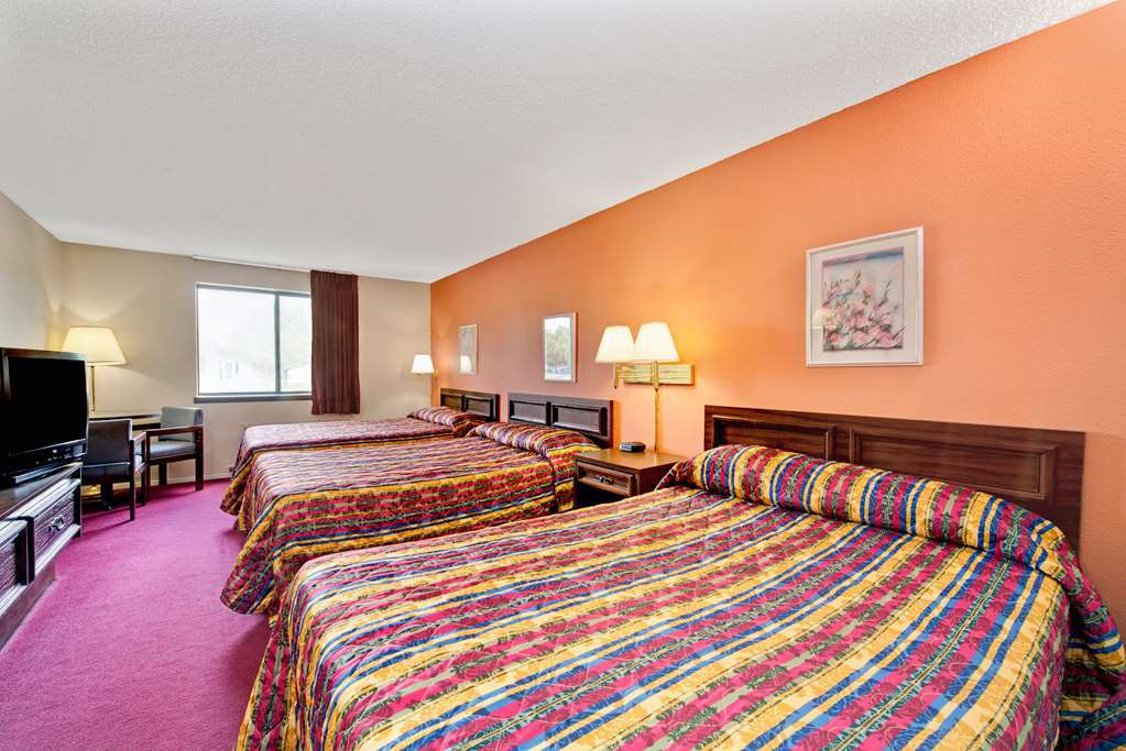 Super 8 By Wyndham Shelbyville Ruang foto