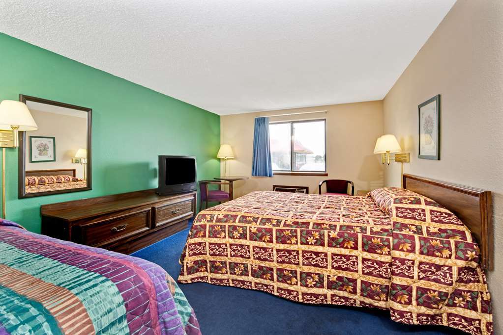 Super 8 By Wyndham Shelbyville Ruang foto