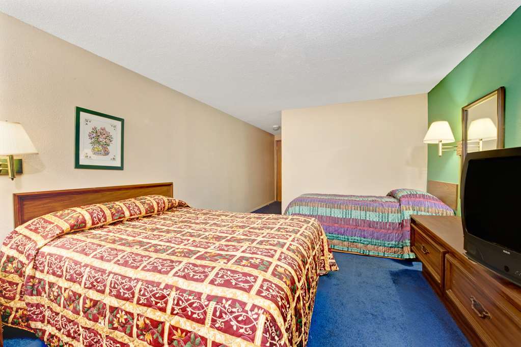 Super 8 By Wyndham Shelbyville Ruang foto