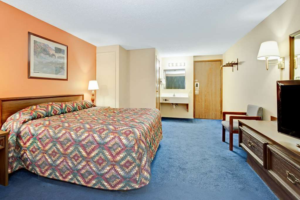 Super 8 By Wyndham Shelbyville Ruang foto