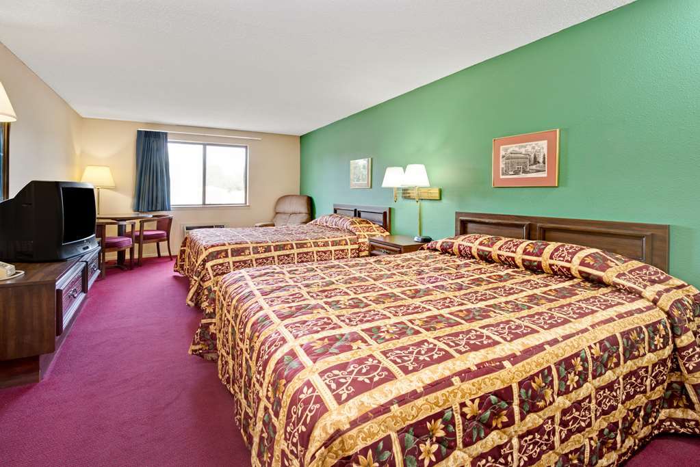 Super 8 By Wyndham Shelbyville Ruang foto